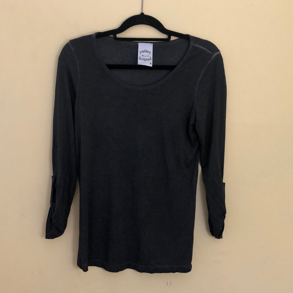 Tlew de lis gray top size medium